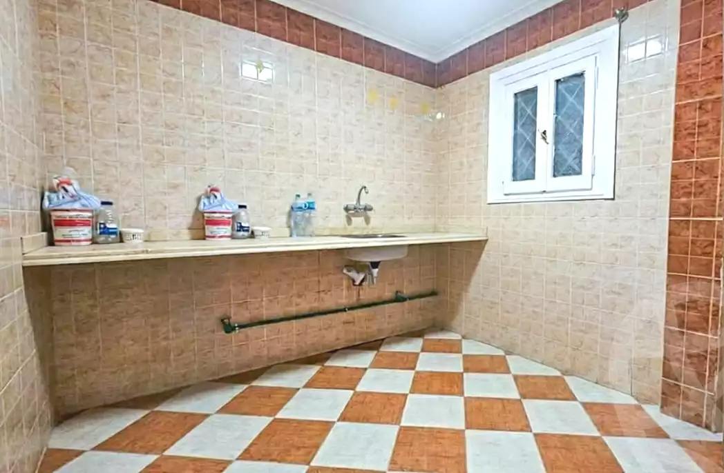 https://aqarmap.com.eg/en/listing/6886711-for-rent-alexandria-ganaklis