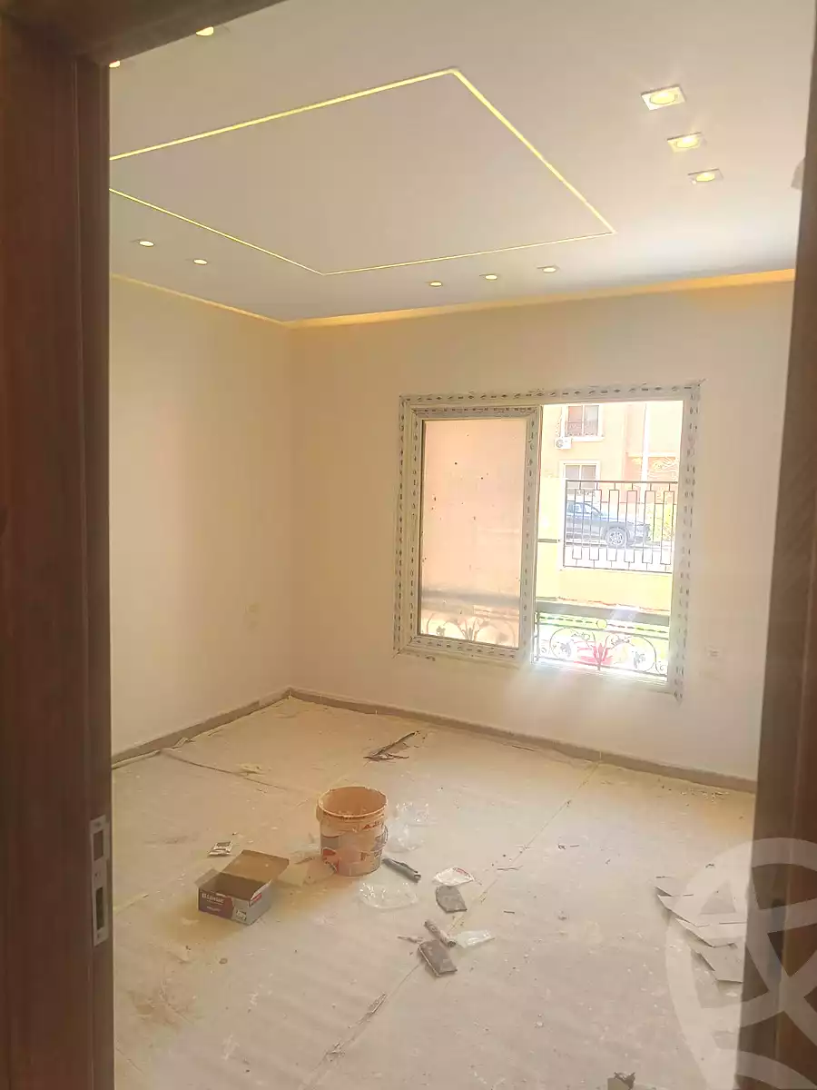 https://aqarmap.com.eg/ar/listing/6887172-for-sale-cairo-el-sheikh-zayed-city-compounds-el-khamayel