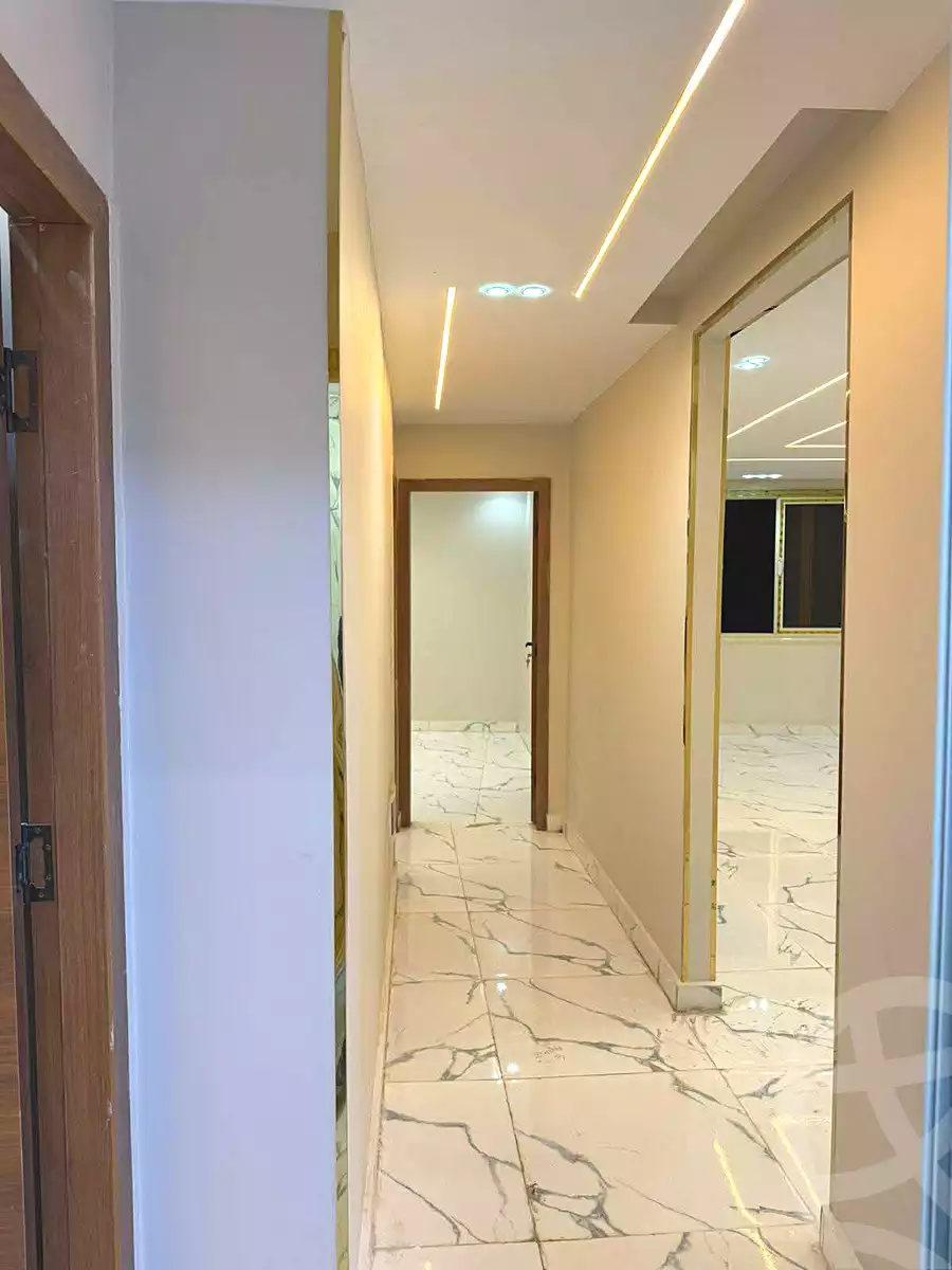 https://aqarmap.com.eg/ar/listing/6887209-for-sale-cairo-el-haram-el-lebeny-soltan-khattab-st