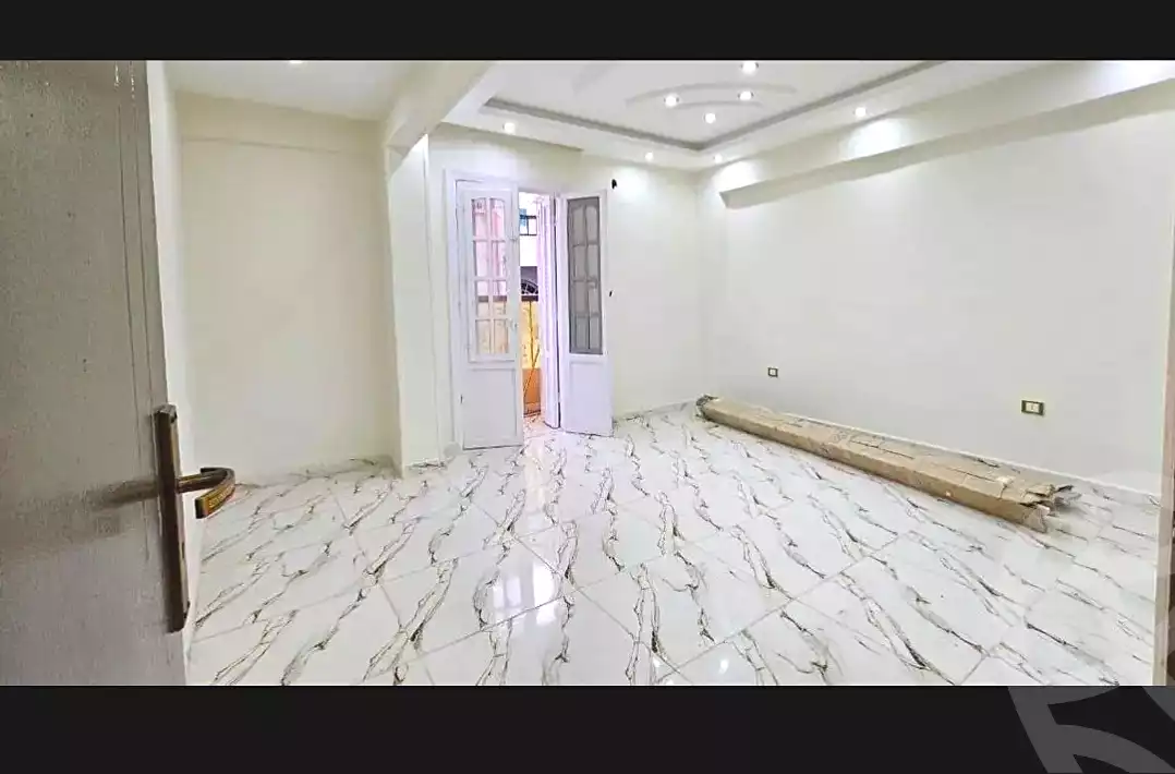 https://aqarmap.com.eg/ar/listing/6888413-for-sale-alexandria-sydy-bshr-sydy-bshr-bhry-shr-mhmwd-l-yswy