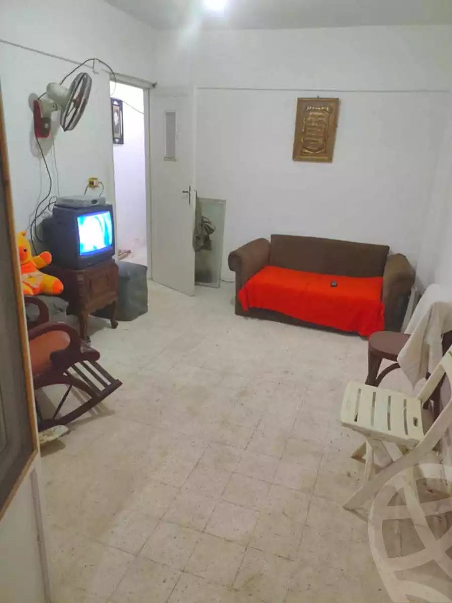 https://aqarmap.com.eg/ar/listing/6888774-for-sale-alexandria-al-agamy-bw-ywsf-hosni-mubarak-st