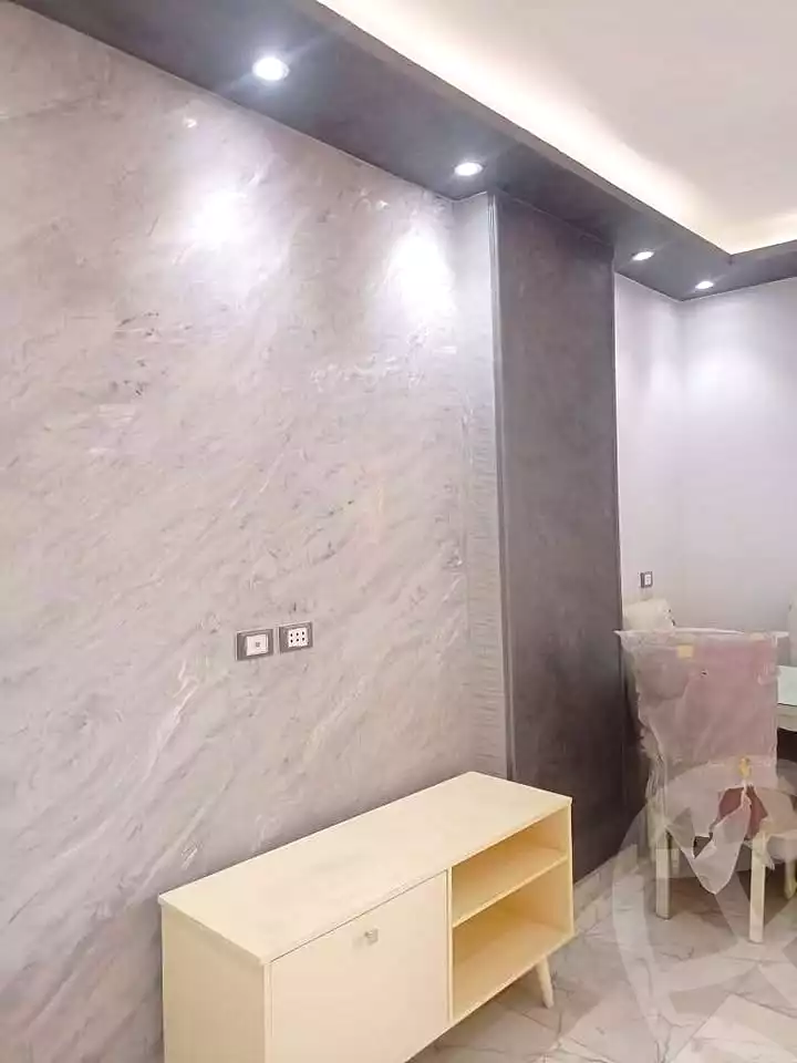 https://aqarmap.com.eg/ar/listing/6889533-for-sale-cairo-helwan-kwrnysh-hlwn