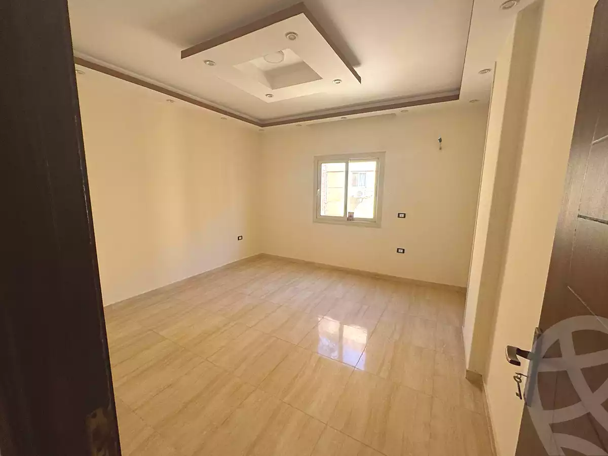 https://aqarmap.com.eg/en/listing/6889675-for-sale-cairo-6th-of-october-el-ahyaa-neighborhood-2nd-divided-from-al-kafrawei-st