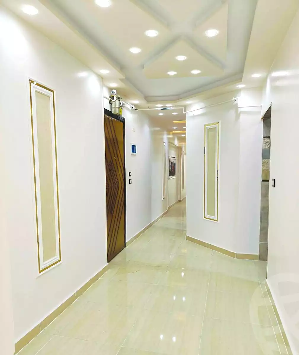 https://aqarmap.com.eg/ar/listing/6889676-for-sale-alexandria-al-agamy-bw-ywsf