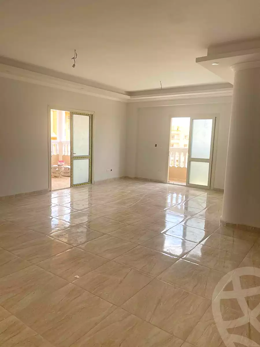 https://aqarmap.com.eg/en/listing/6889698-for-rent-cairo-el-sheikh-zayed-city-el-hay-el-hady-ashaer-area-1-street-10