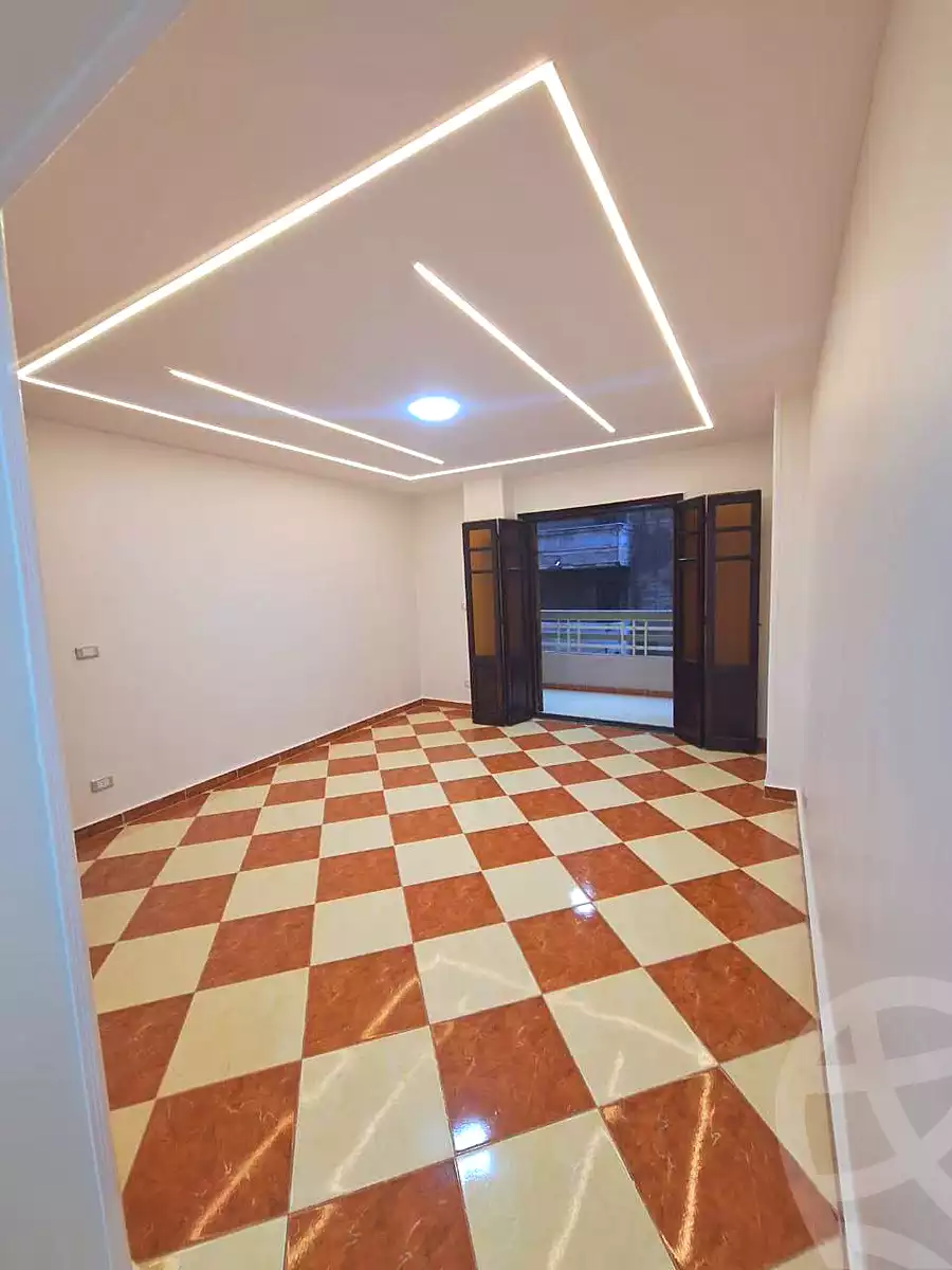 https://aqarmap.com.eg/ar/listing/6889923-for-sale-alexandria-sydy-bshr-sydy-bshr-bhry-street-16
