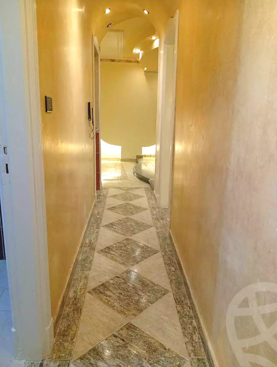 https://aqarmap.com.eg/ar/listing/6889983-for-sale-alexandria-sydy-bshr-sydy-bshr-bhry-gamal-abd-el-nasir-st
