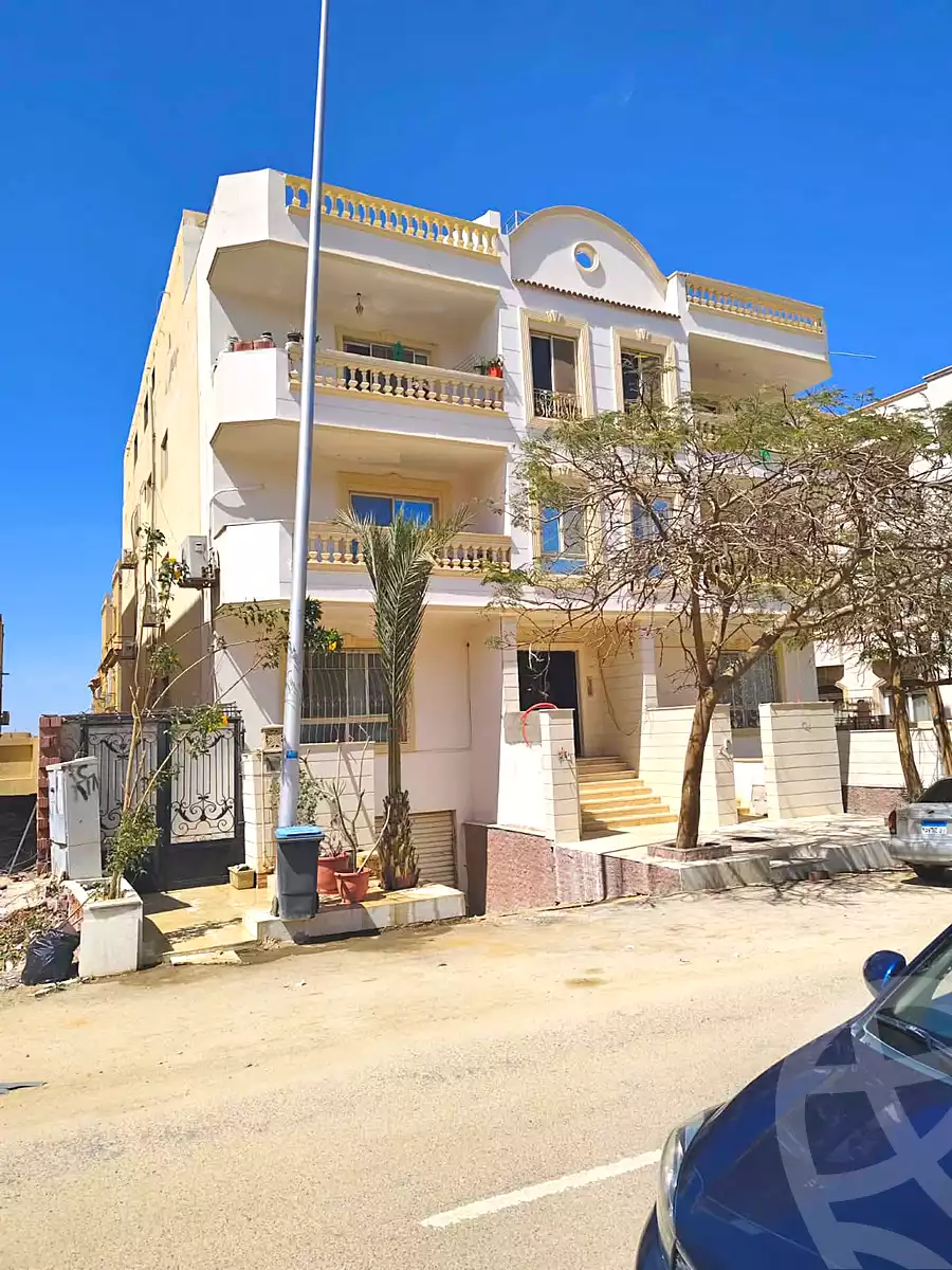 https://aqarmap.com.eg/ar/listing/6890013-for-sale-cairo-new-cairo-el-narges-el-narges-1-beram-el-tunsi-st