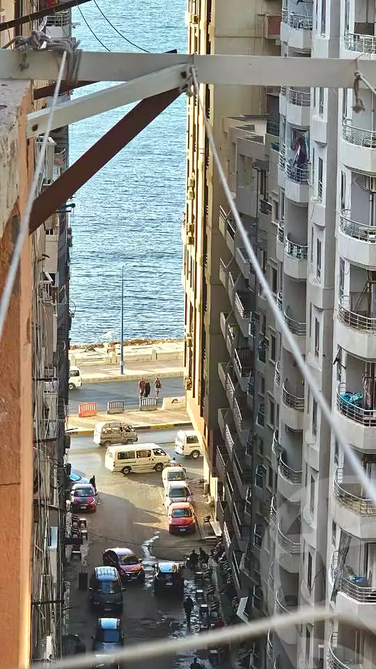 https://aqarmap.com.eg/ar/listing/6891521-for-sale-alexandria-sydy-bshr-sydy-bshr-bhry-shr-mhmwd-l-yswy
