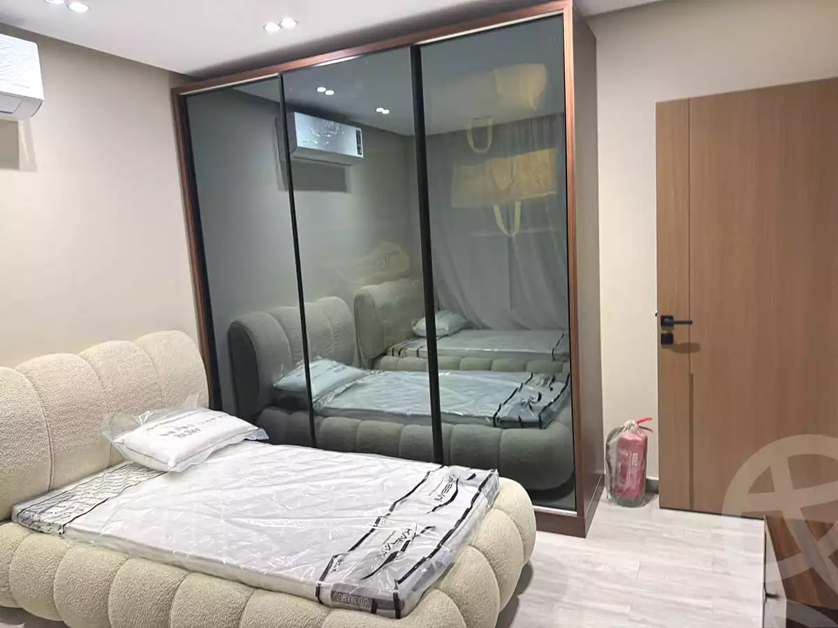 https://aqarmap.com.eg/en/listing/6891756-for-rent-cairo-new-cairo-compounds-lakeview-residence