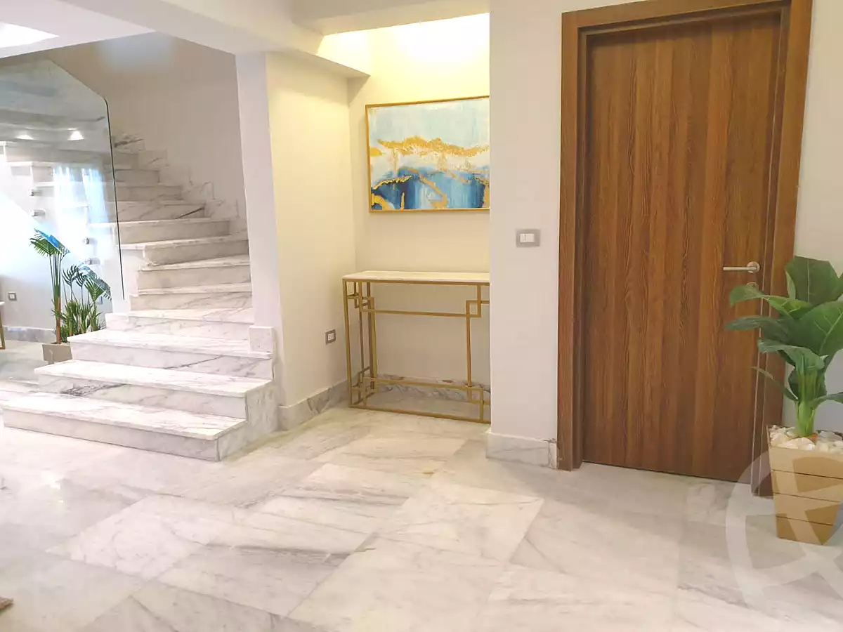 https://aqarmap.com.eg/en/listing/6892102-for-rent-cairo-new-cairo-compounds-mountain-view-hyde-park