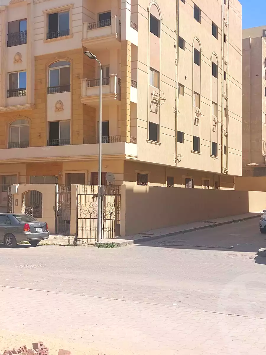 دوبلكس بـ٣ غرف نوم في Mostashareen، صورة ٣ من ٥