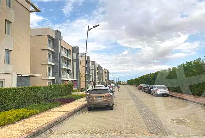 https://aqarmap.com.eg/ar/listing/6893035-for-sale-cairo-new-cairo-compounds-galleria-moon-valley-compound-arabia