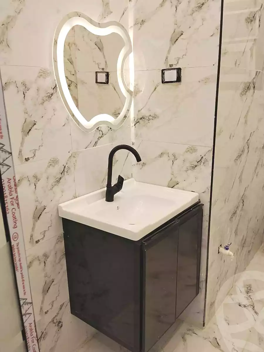 https://aqarmap.com.eg/en/listing/6893135-for-sale-alexandria-al-agamy-el-hanouvel-radwan-st