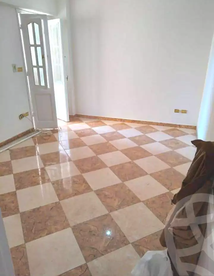 https://aqarmap.com.eg/ar/listing/6893768-for-sale-cairo-helwan-helwan-el-sharkeya-khesro-basha-st