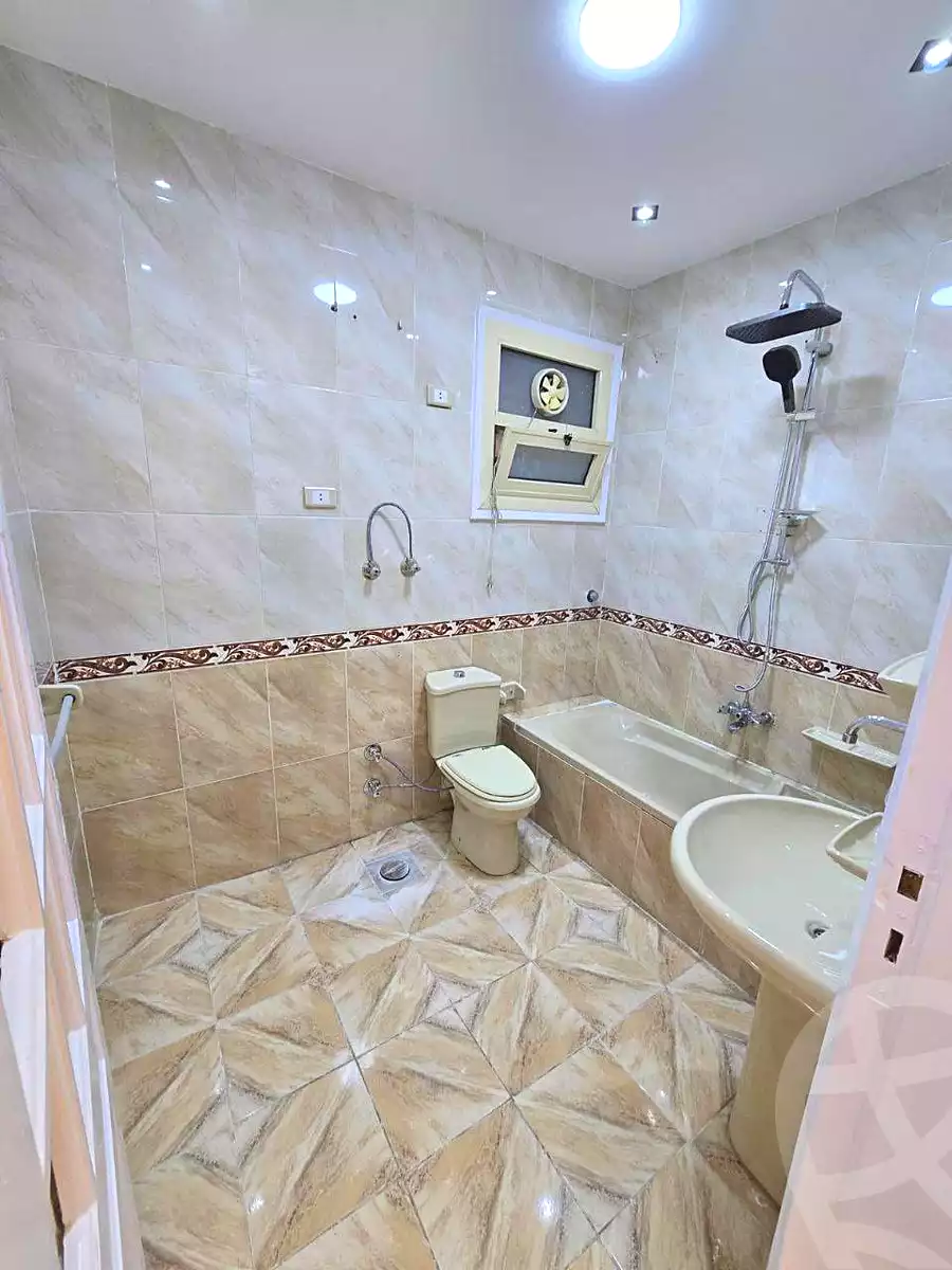 https://aqarmap.com.eg/ar/listing/6894699-for-sale-alexandria-miami-iskandar-ibrahim-st