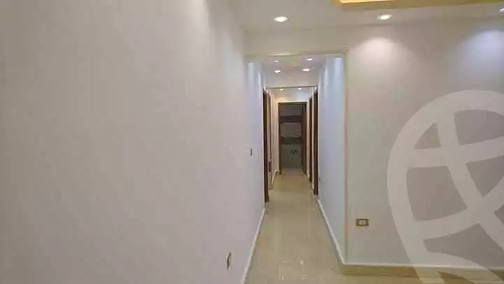 https://aqarmap.com.eg/ar/listing/6894995-for-rent-cairo-helwan-mostafa-fahmy-st