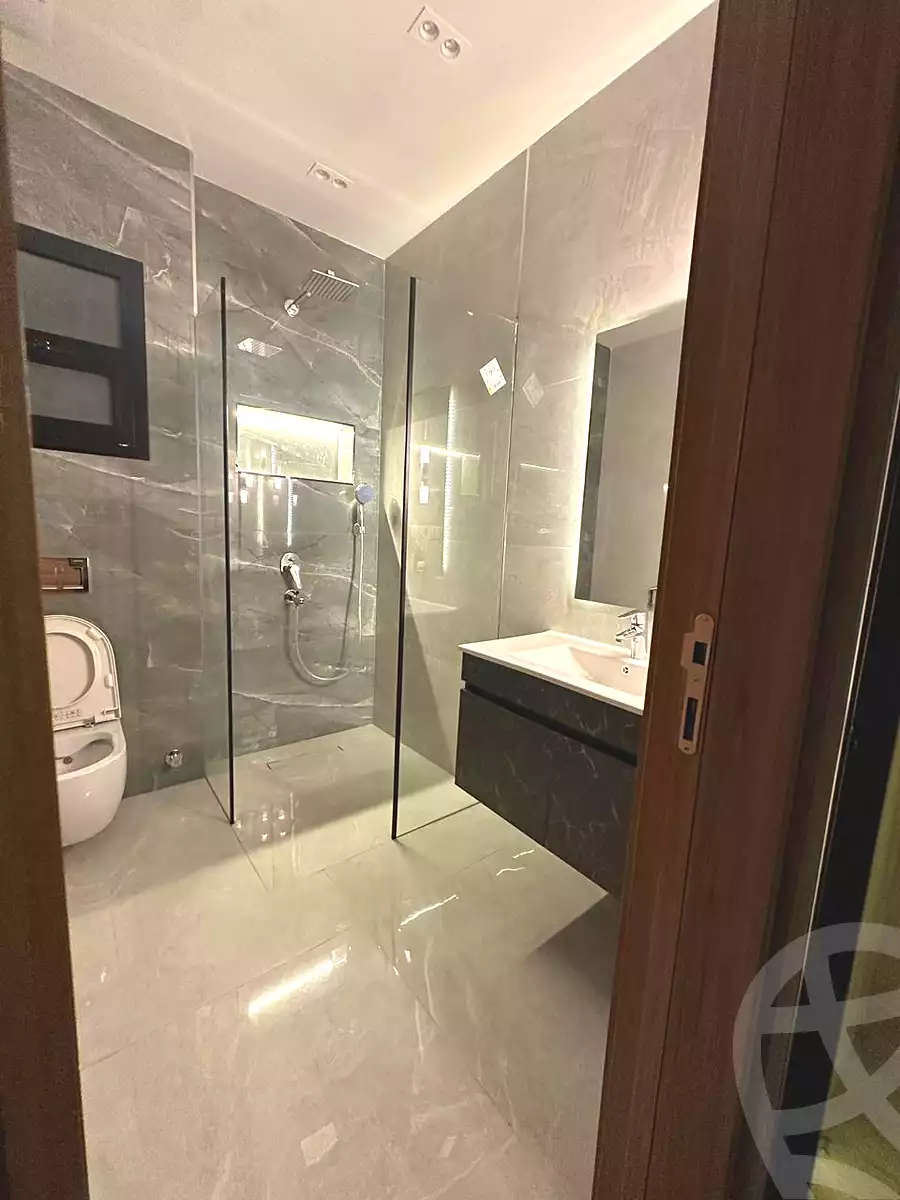 https://aqarmap.com.eg/ar/listing/6895705-for-rent-cairo-new-cairo-compounds-villette-kmbwnd-sky-kwndwz-swdyk-villette