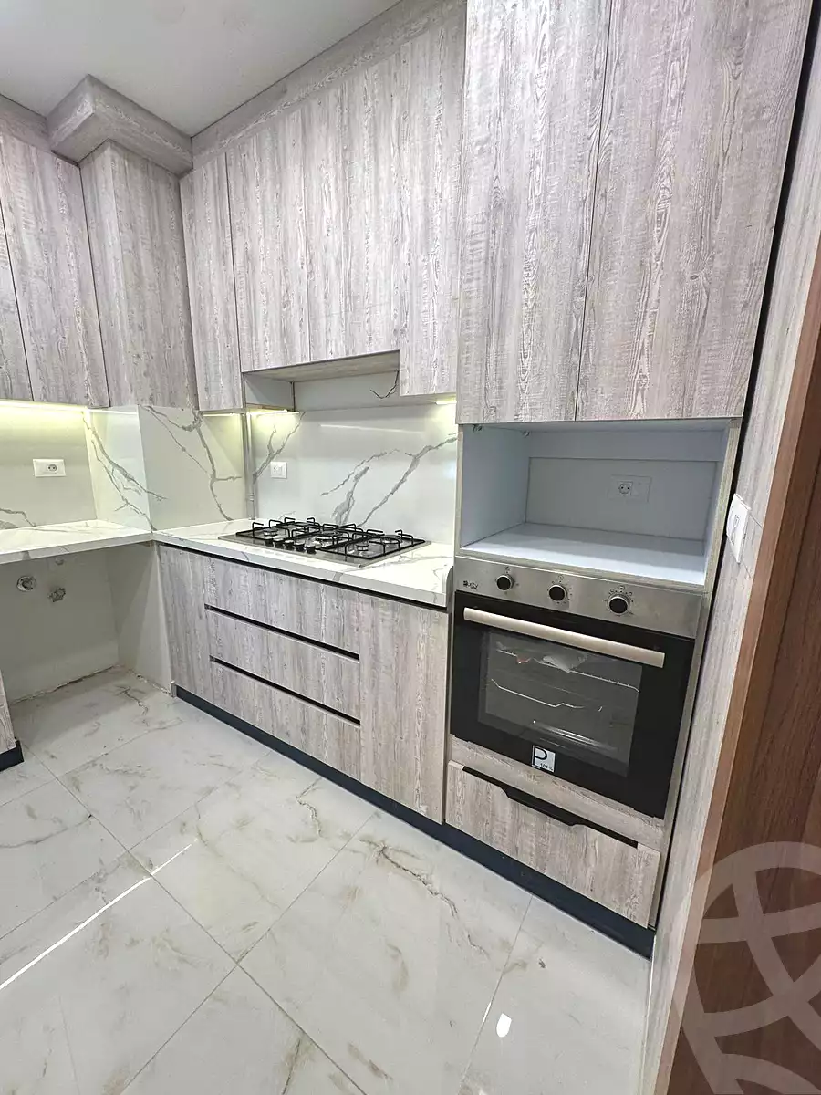 https://aqarmap.com.eg/ar/listing/6895705-for-rent-cairo-new-cairo-compounds-villette-kmbwnd-sky-kwndwz-swdyk-villette