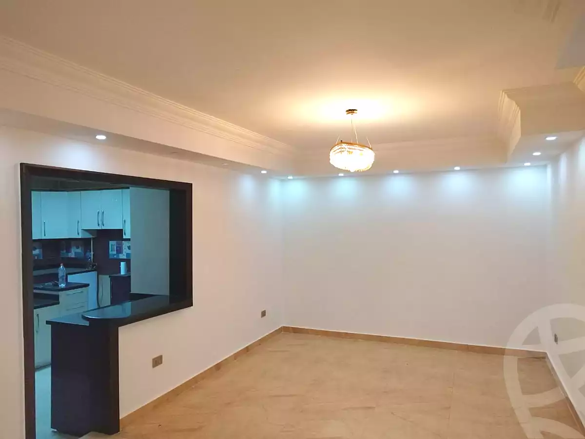 https://aqarmap.com.eg/ar/listing/6895762-for-rent-cairo-6th-of-october-compounds-pyramids-walk