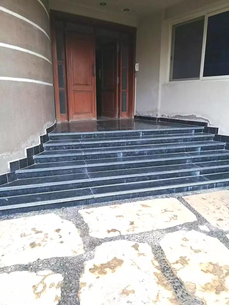 https://aqarmap.com.eg/ar/listing/6895879-for-rent-cairo-new-cairo-ganob-el-akadamiya-south-academy-a-zaid-ebn-haretha-st