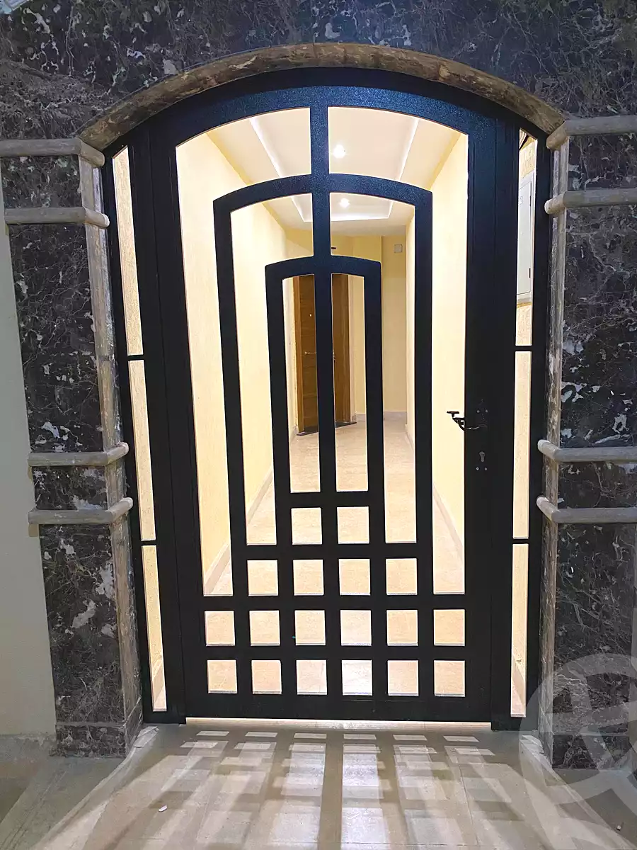 https://aqarmap.com.eg/ar/listing/6896127-for-sale-cairo-el-sheikh-zayed-city-small-investor