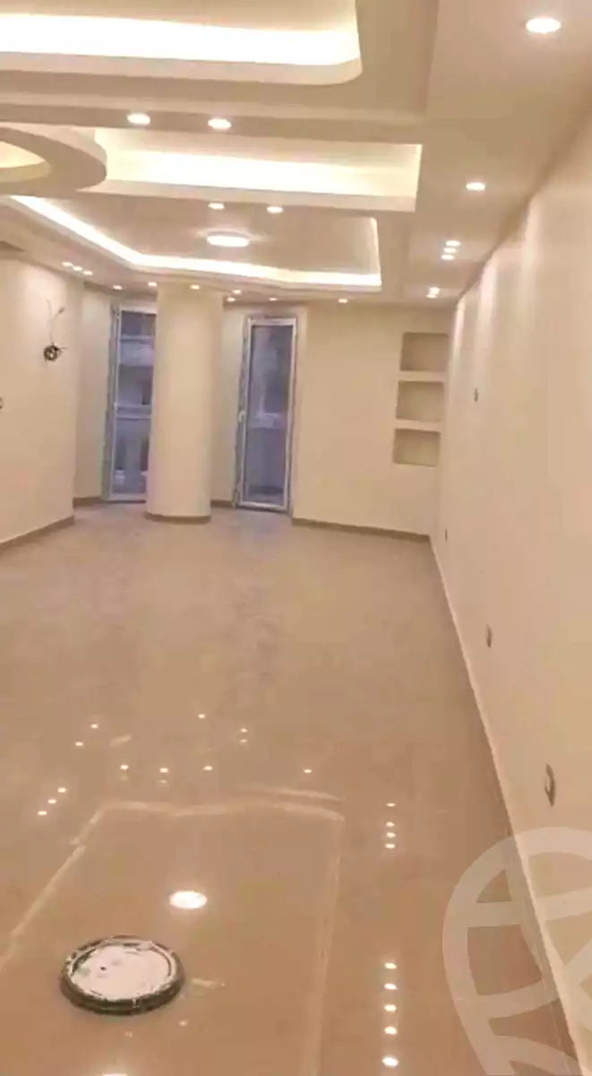 https://aqarmap.com.eg/ar/listing/6896502-for-rent-alexandria-sydy-bshr-sydy-bshr-bhry-shr-mhmwd-l-yswy
