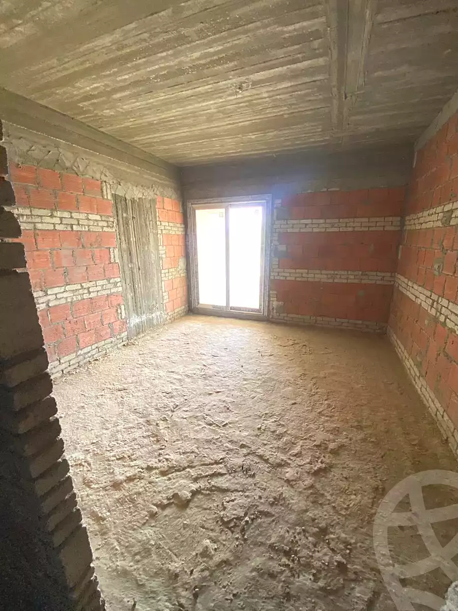 https://aqarmap.com.eg/ar/listing/6896800-for-sale-cairo-new-cairo-compounds-mwntn-fyw-y-syty-club-park-mountain-view-icity