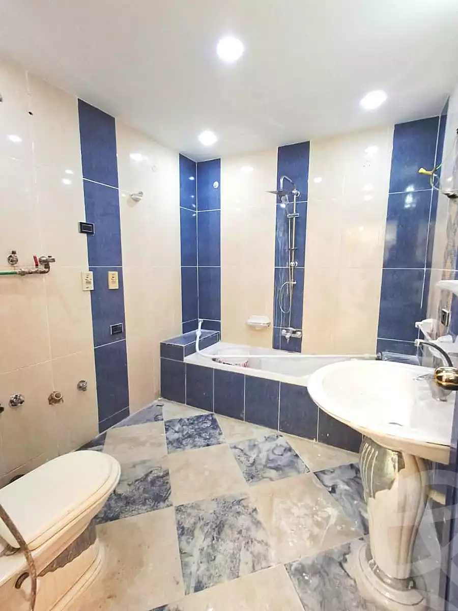 https://aqarmap.com.eg/en/listing/6896825-for-sale-alexandria-al-agamy-lbytsh-qased-kareem-st