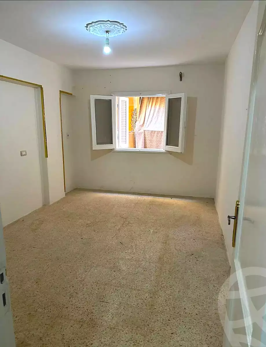 https://aqarmap.com.eg/ar/listing/6896973-for-sale-alexandria-al-agamy-el-hanouvel-radwan-st