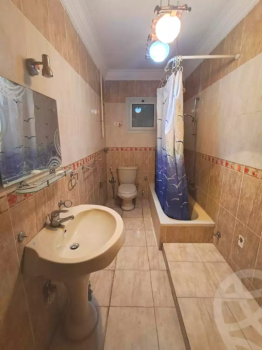 https://aqarmap.com.eg/ar/listing/6897306-for-sale-cairo-new-cairo-el-narges-el-narges-omarat-abdallah-el-nadim-st