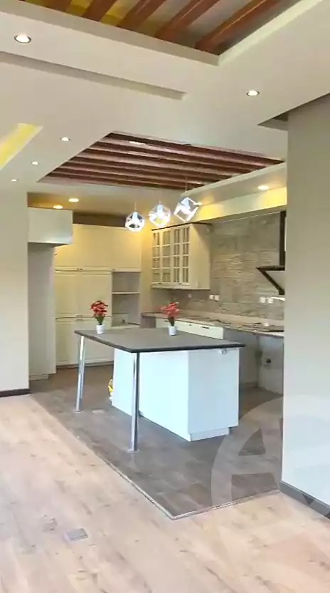 فيلا بـ٤ غرف نوم في ايست تاون، صورة ٩ من ١١