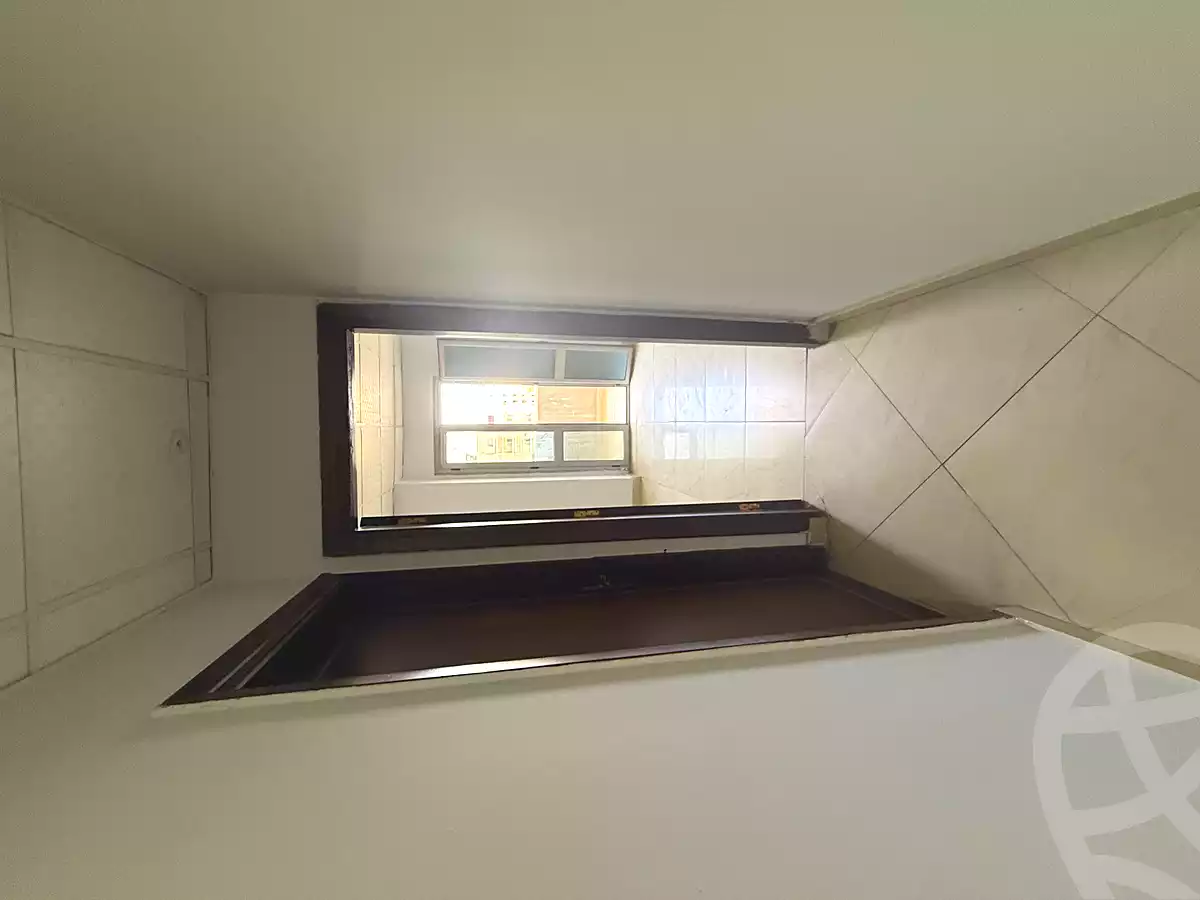 https://aqarmap.com.eg/ar/listing/6897860-for-rent-cairo-6th-of-october-lhsry