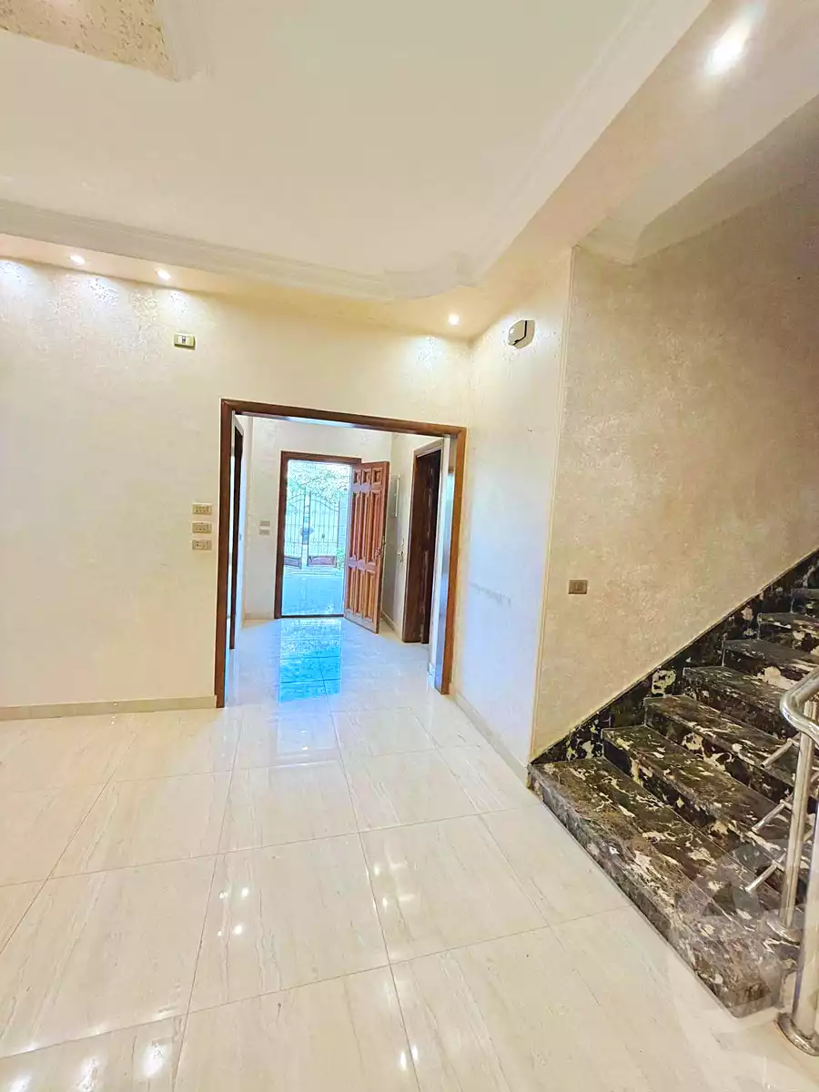 https://aqarmap.com.eg/en/listing/6898785-for-rent-cairo-6th-of-october-compounds-garden-city-october