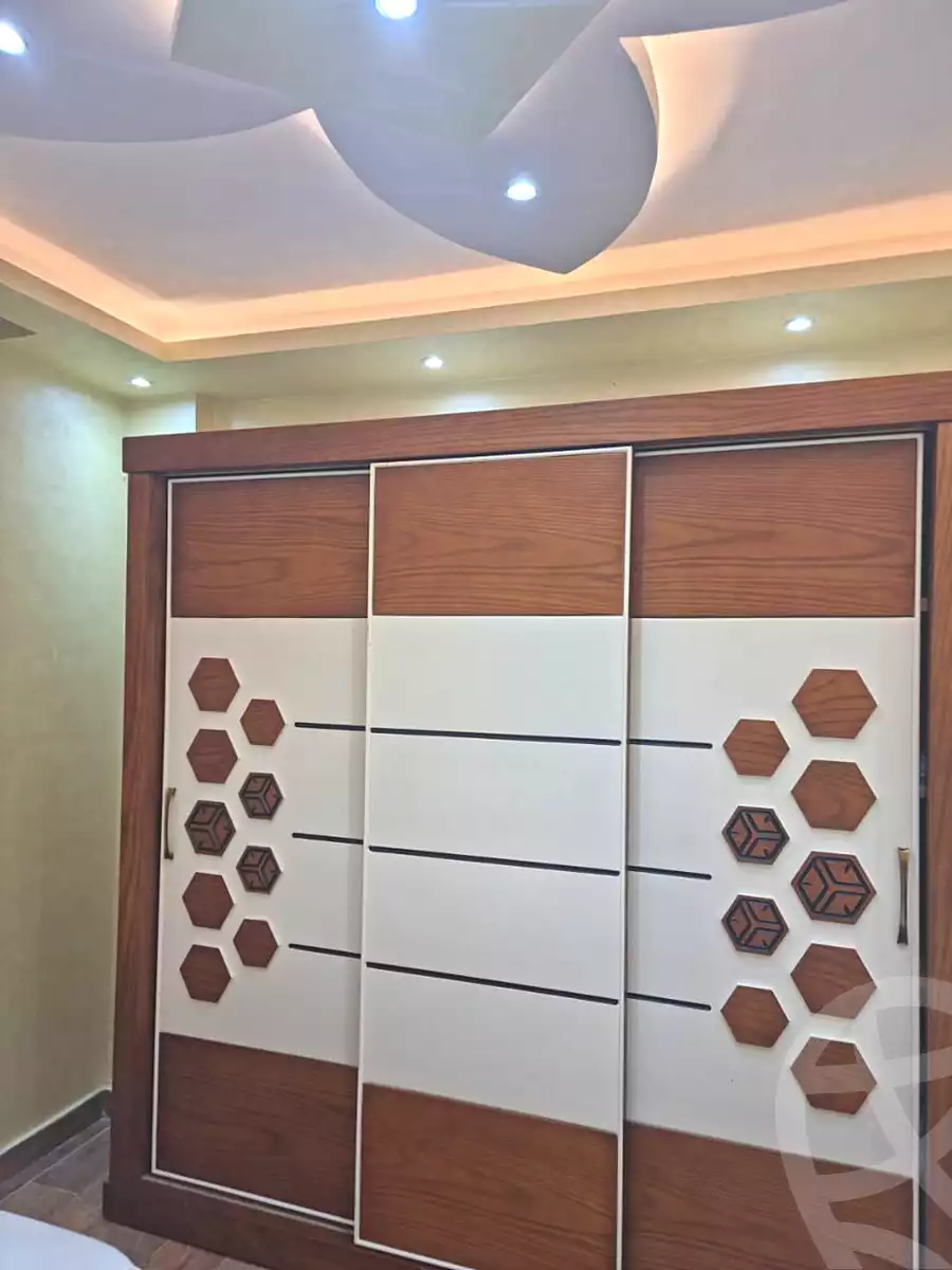 https://aqarmap.com.eg/ar/listing/6898811-for-rent-cairo-el-sheikh-zayed-city-compounds-jn-1