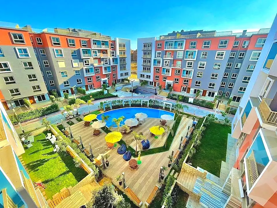 https://aqarmap.com.eg/ar/listing/6899375-for-sale-cairo-new-cairo-compounds-mwrd-fq-llttwyr