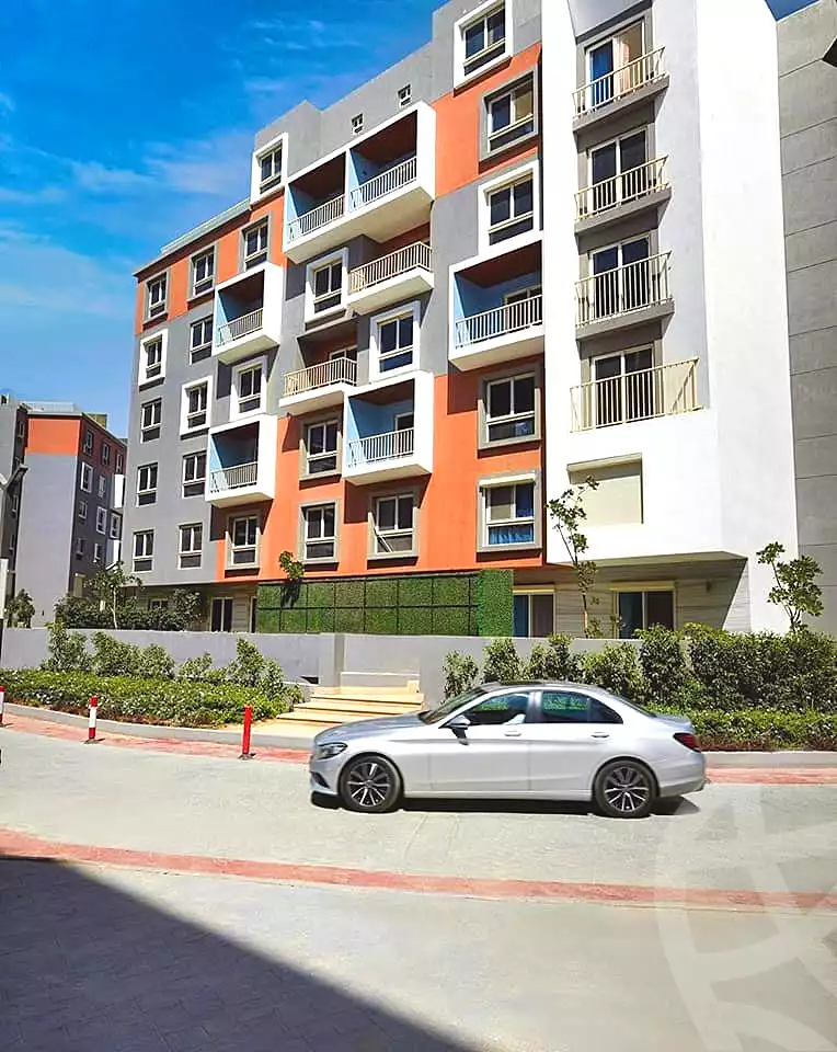 https://aqarmap.com.eg/ar/listing/6899380-for-sale-cairo-new-cairo-compounds-mwrd-fq-llttwyr