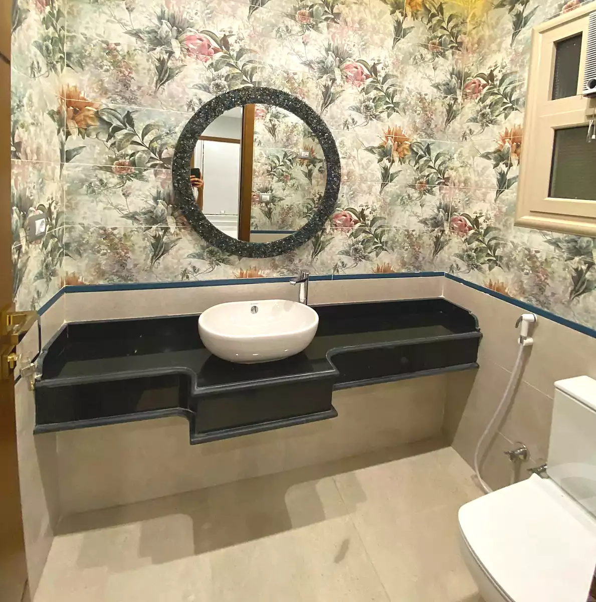 https://aqarmap.com.eg/ar/listing/6899811-for-sale-cairo-el-sheikh-zayed-city-el-hay-elthamen-lml