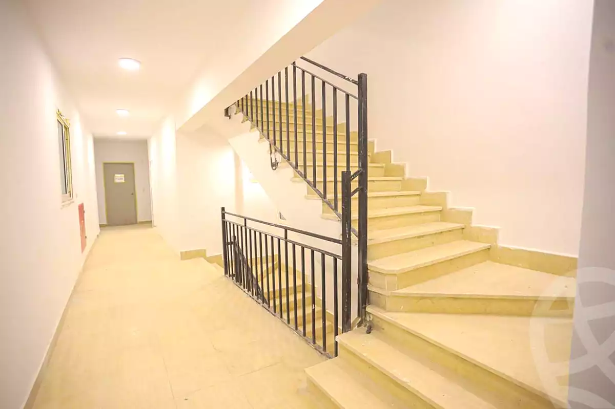 https://aqarmap.com.eg/ar/listing/6899867-for-sale-cairo-new-administrative-capital-r8-tj-msr