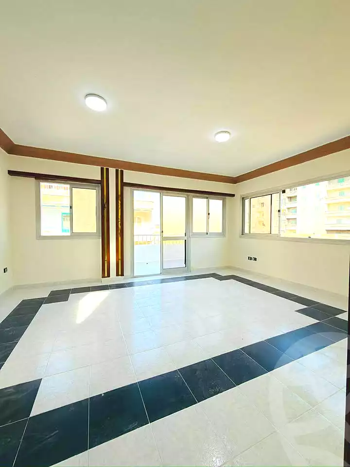 https://aqarmap.com.eg/ar/listing/6900875-for-sale-alexandria-al-agamy-shataa-el-nakheel