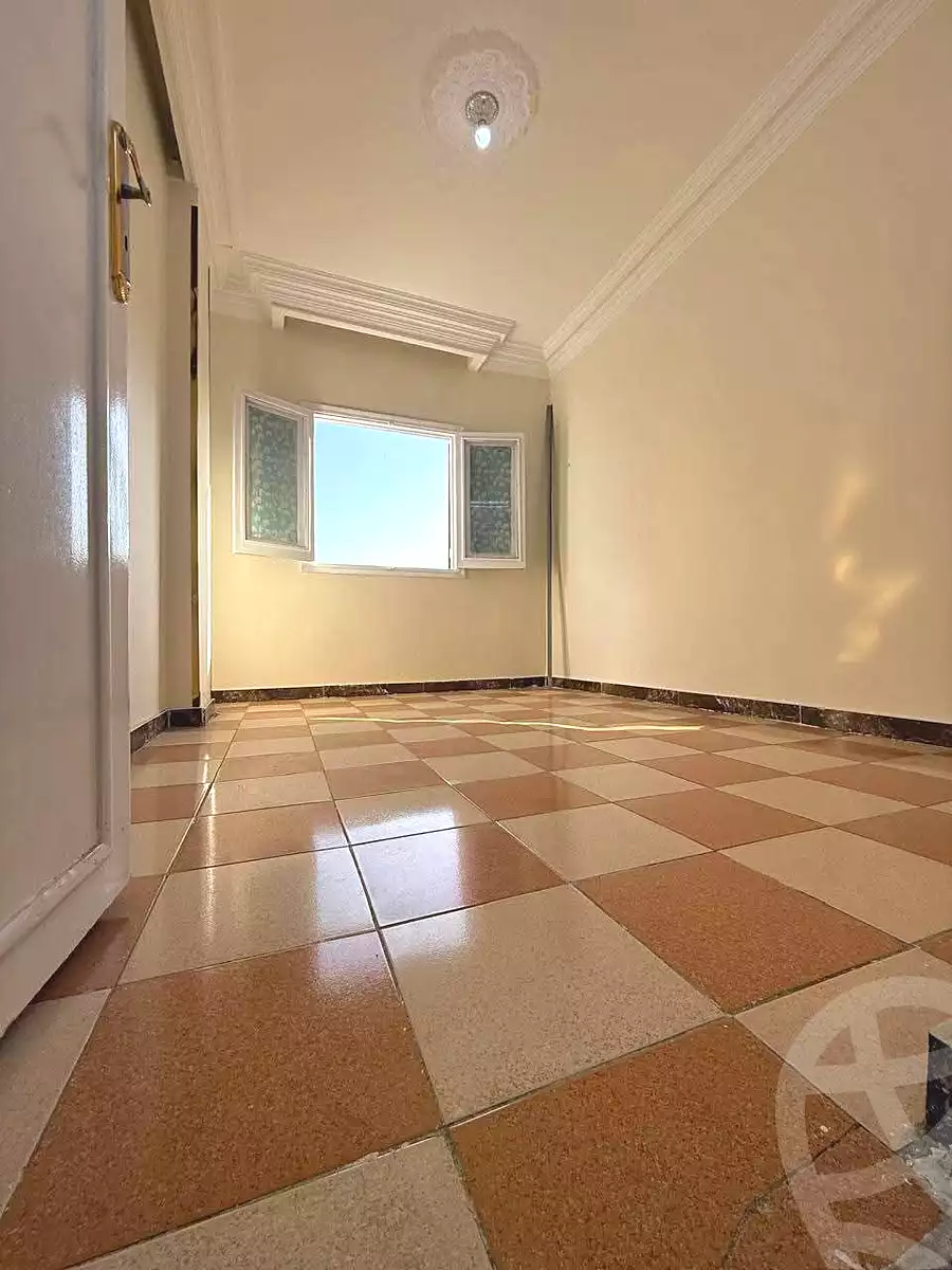 https://aqarmap.com.eg/ar/listing/6900899-for-sale-cairo-helwan-mnshy-yn-hlwn-mansour-st