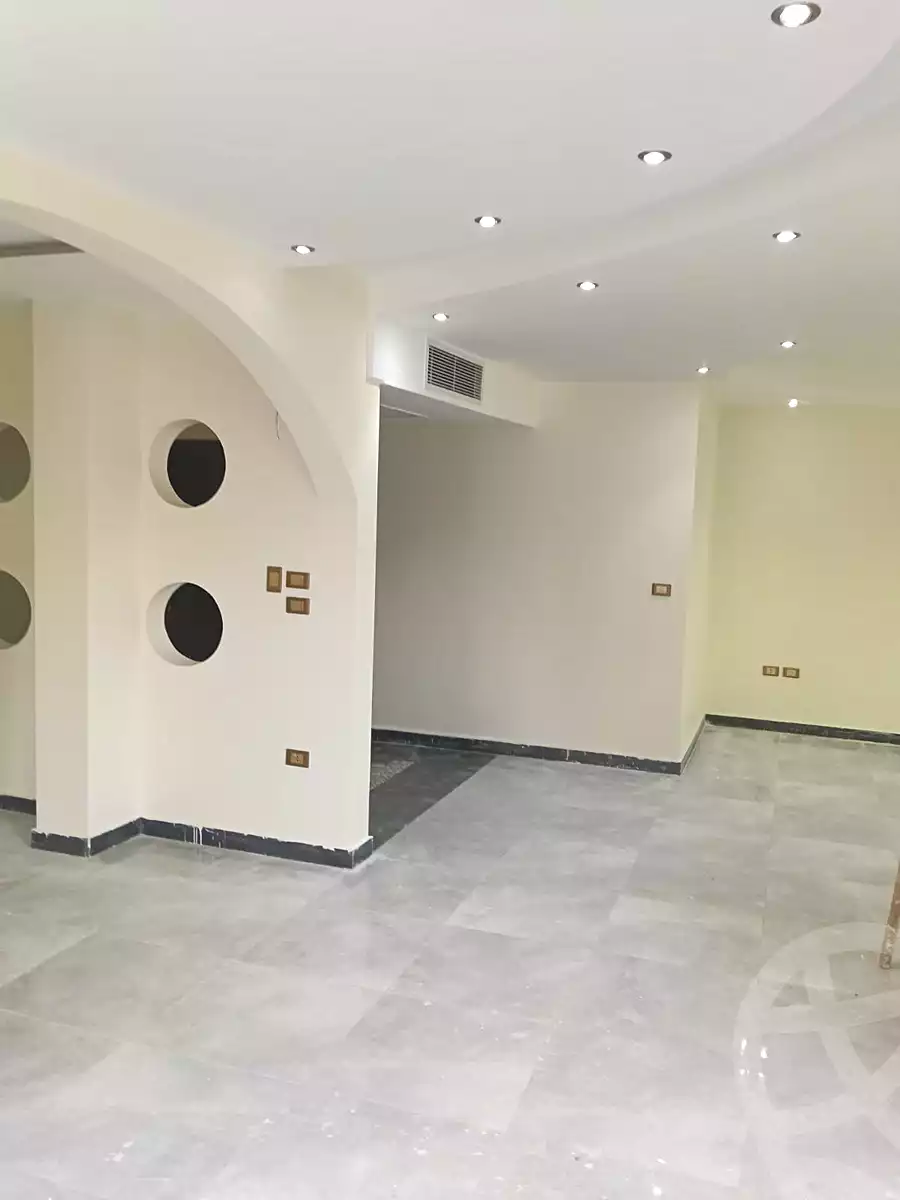 https://aqarmap.com.eg/ar/listing/6901380-for-rent-cairo-el-sheikh-zayed-city-el-hay-elthamen-area-1