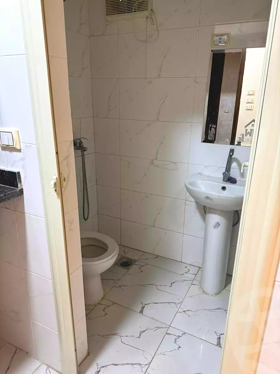 https://aqarmap.com.eg/ar/listing/6901417-for-rent-cairo-6th-of-october-el-ahyaa-neighborhood-1st-eighth-neighborhood