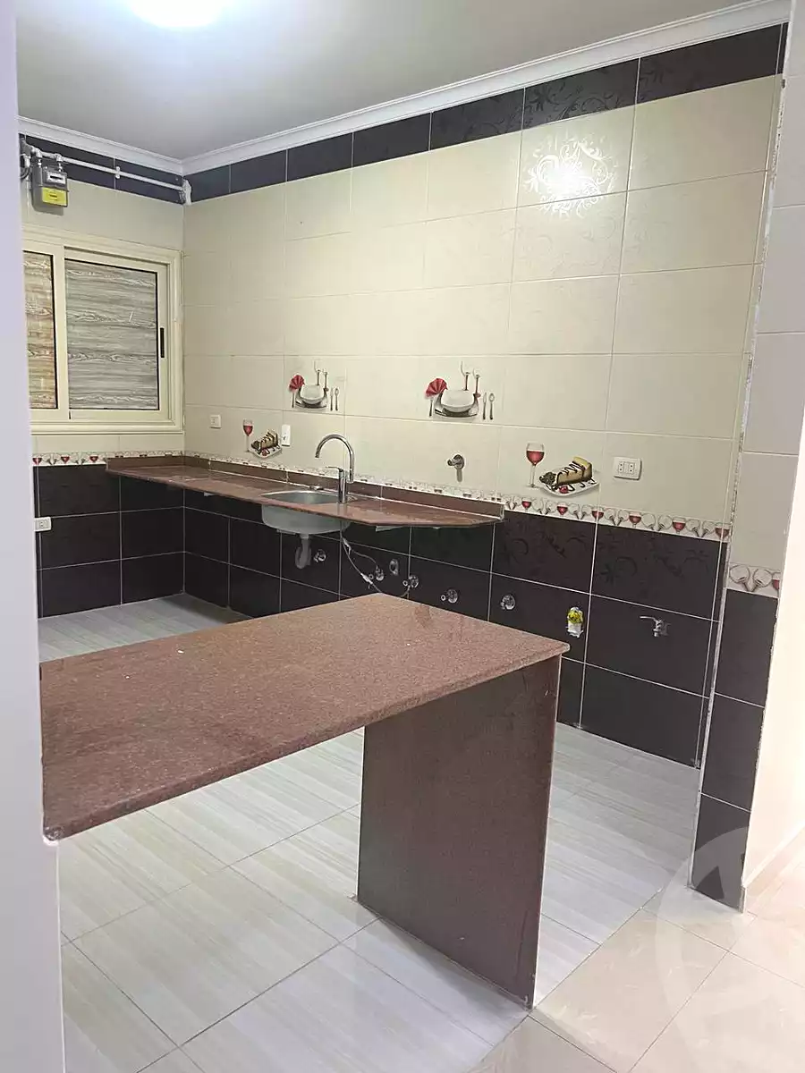 https://aqarmap.com.eg/ar/listing/6901611-for-rent-cairo-6th-of-october-el-hay-el-motamyz-el-motamayez-neighborhood-abd-el-moneim-riad-st