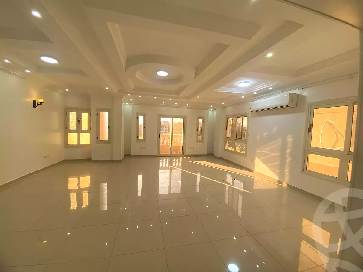 https://aqarmap.com.eg/ar/listing/6902088-for-sale-cairo-new-cairo-ganob-el-akadamiya-south-academy-a-zaid-ebn-haretha-st