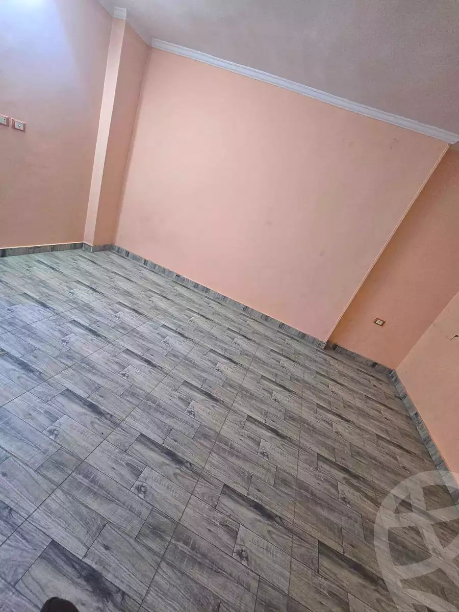 https://aqarmap.com.eg/ar/listing/6903193-for-sale-cairo-helwan-ahmed-enci-st