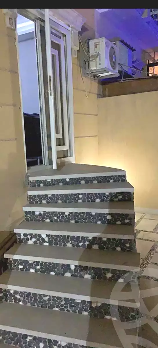 https://aqarmap.com.eg/ar/listing/6903351-for-sale-cairo-el-sheikh-zayed-city-alex-cairo-desert-road-mdyn-sfnks-ljdyd-cascada
