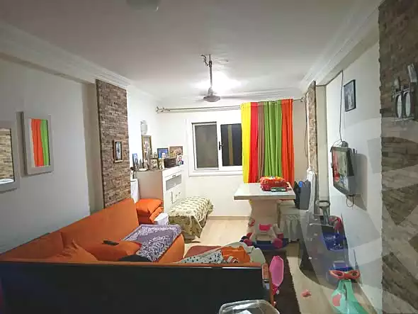https://aqarmap.com.eg/ar/listing/6903376-for-sale-cairo-helwan-el-shareaa-el-sharby-st