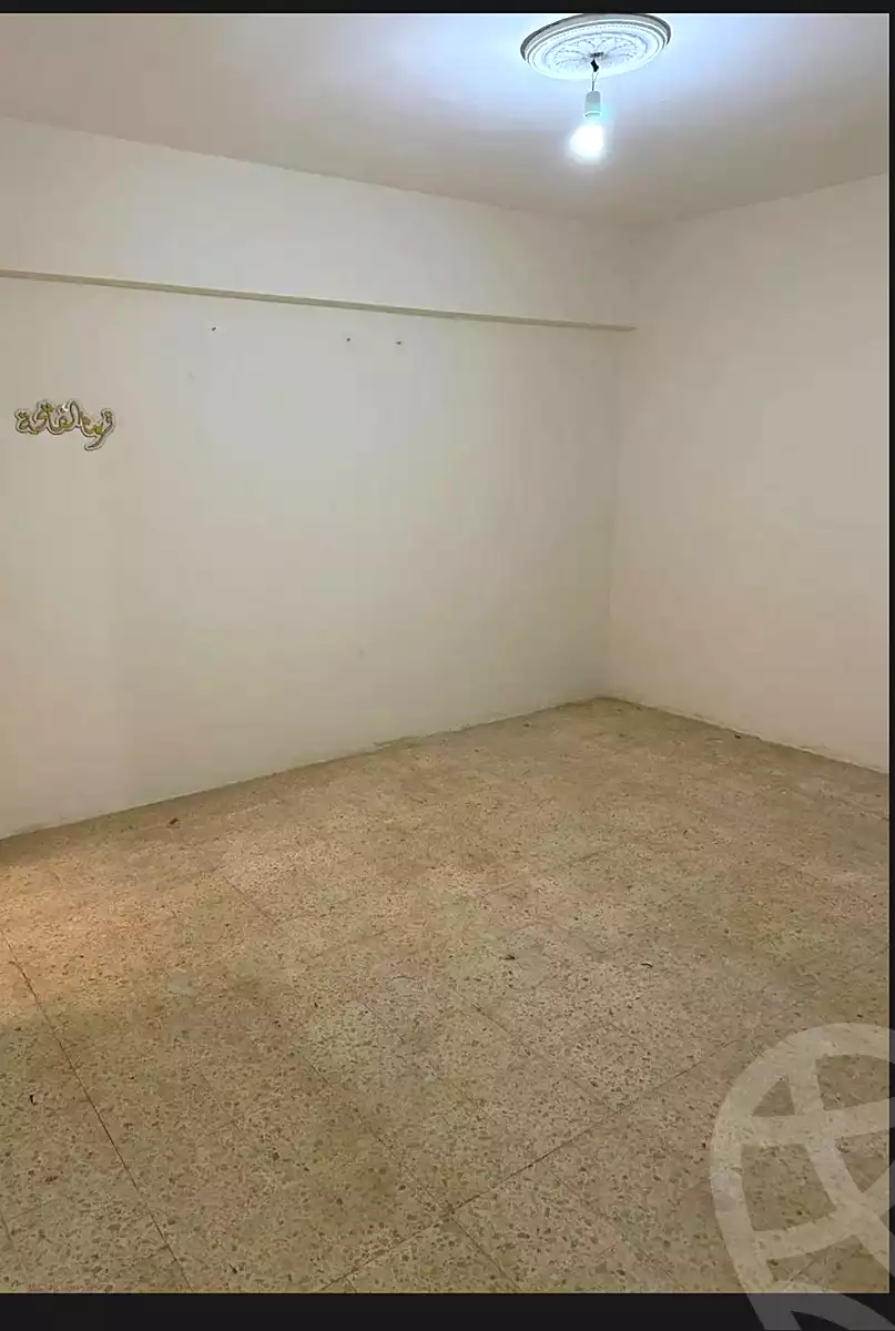 https://aqarmap.com.eg/ar/listing/6903664-for-sale-alexandria-al-agamy-el-hanouvel-radwan-st