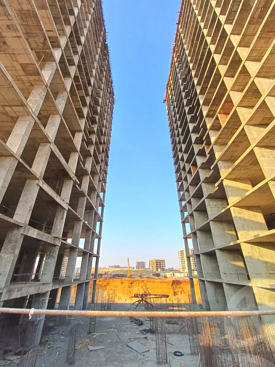 https://aqarmap.com.eg/en/listing/6903884-for-sale-cairo-new-administrative-capital-r7-wy-twrz